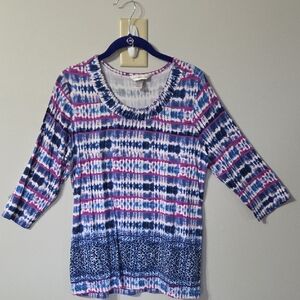 Women's Blue and Pink Patterned Top